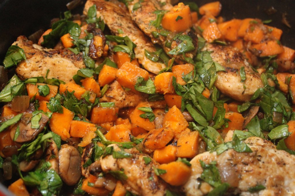 One-Pot Chicken with Sweet potatoes and Spinach